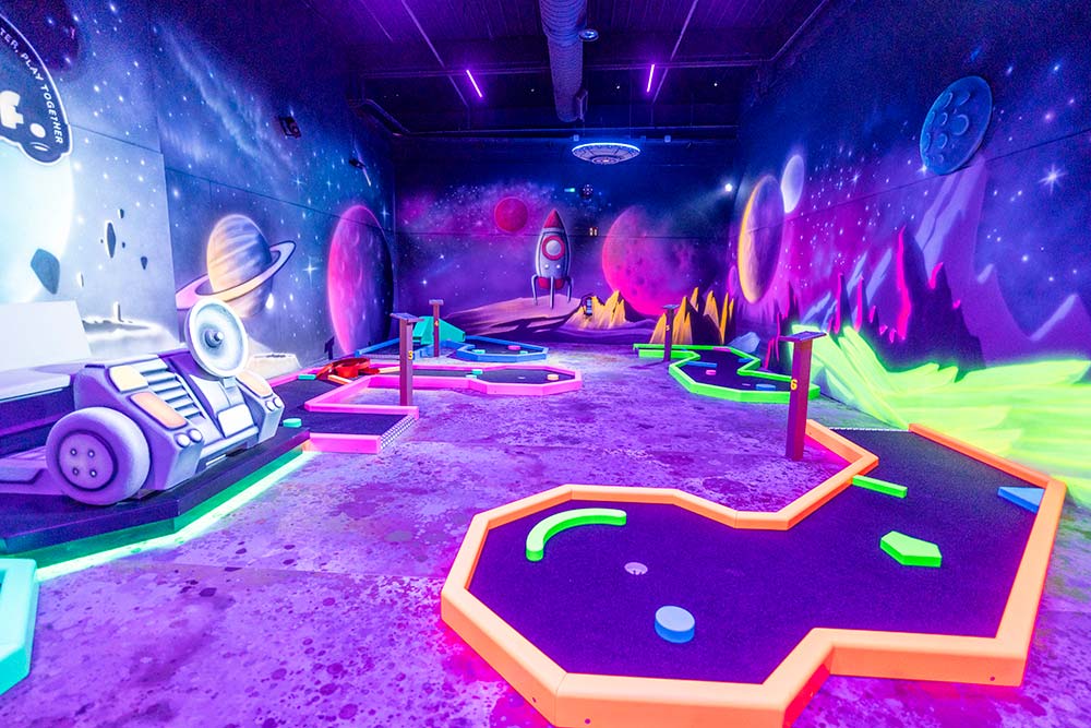 team-building-mini-golf